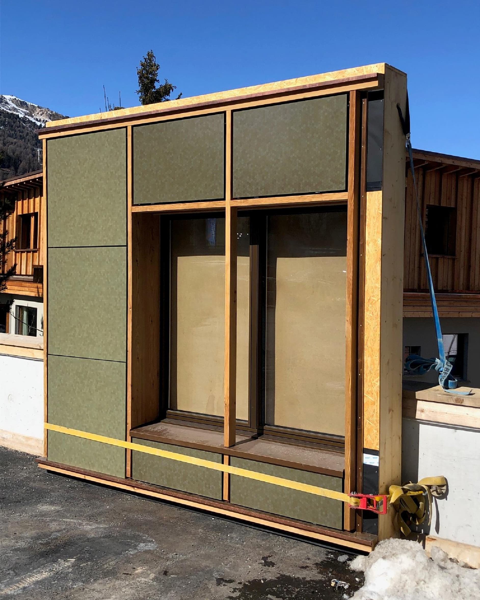 Zonnegevel mock-up Hotel Laudinella, St Moritz, Zwitserland | Solar facade mock-up Hotel Laudinella, St Moritz, Switzerland | Solarfassadenmodell Hotel Laudinella, St. Moritz, Schweiz | Solarix