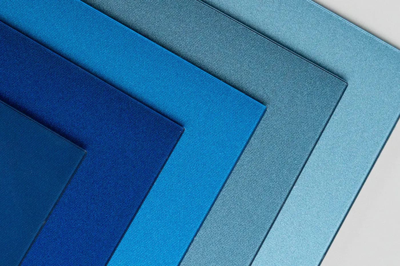 Metallic gevel zonnepanelen | Metallic facade solar panels | Solarmodule für Metallfassaden | Solarix