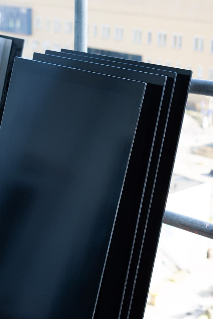 Proces bouw zonnepanelen gevel Baobab gebouw Utrecht | Solarix