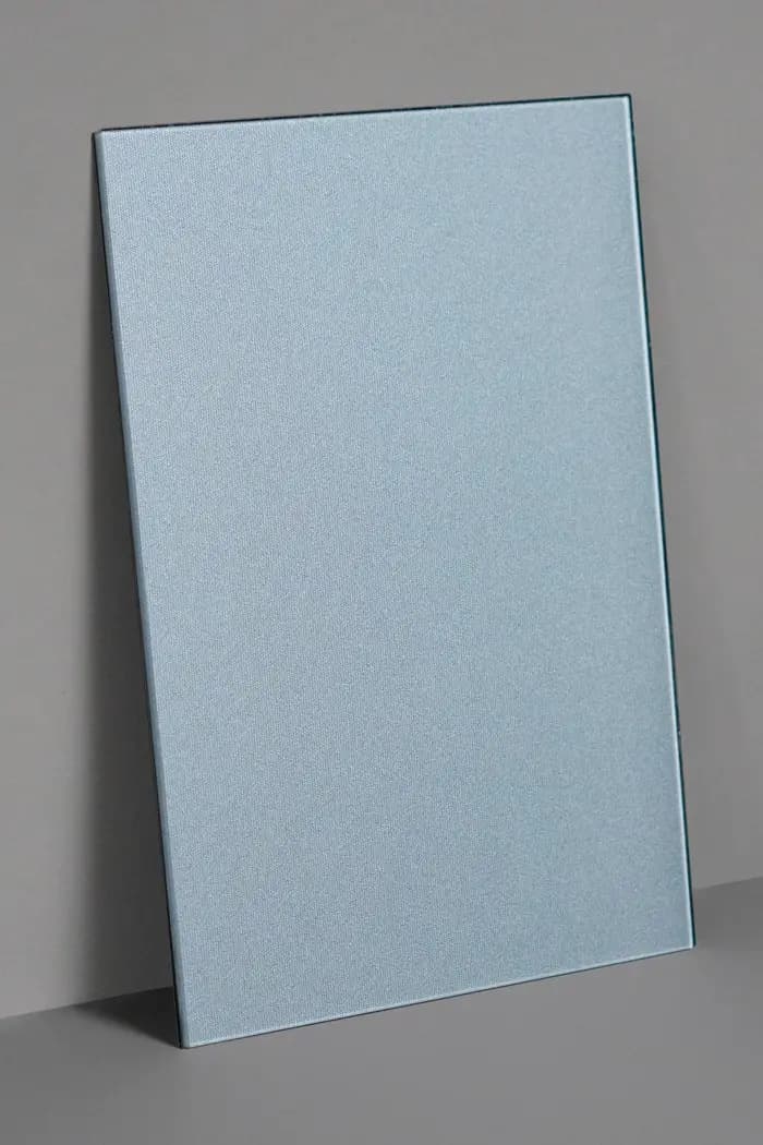 Metallic Zilvergrijs gekleurd zonnepaneel ME-846 | Metallic Silver-Grey colored solar panel ME-846 | Metallic Silbergrau gefärbtes Solarmodul ME-846 | Solarix